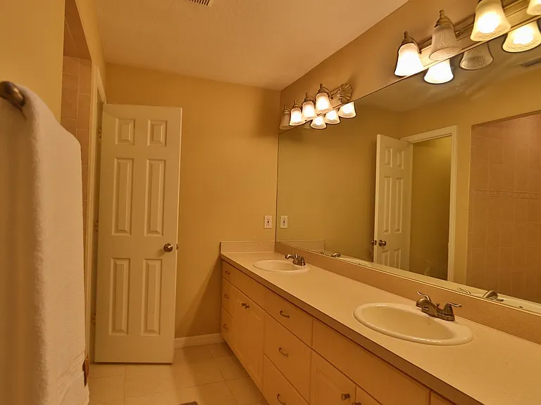 4465 Longford Dr — Photo 11