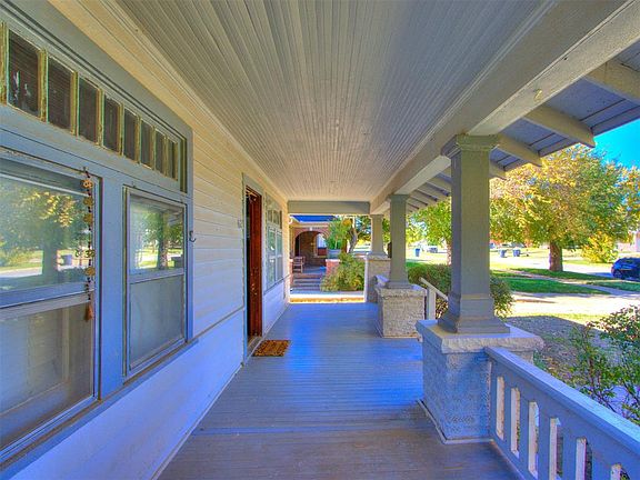 4th image of 612 NW 22nd St