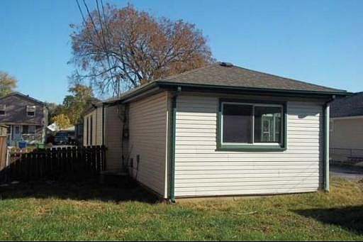 2nd image of 9616 Merrimac Ave