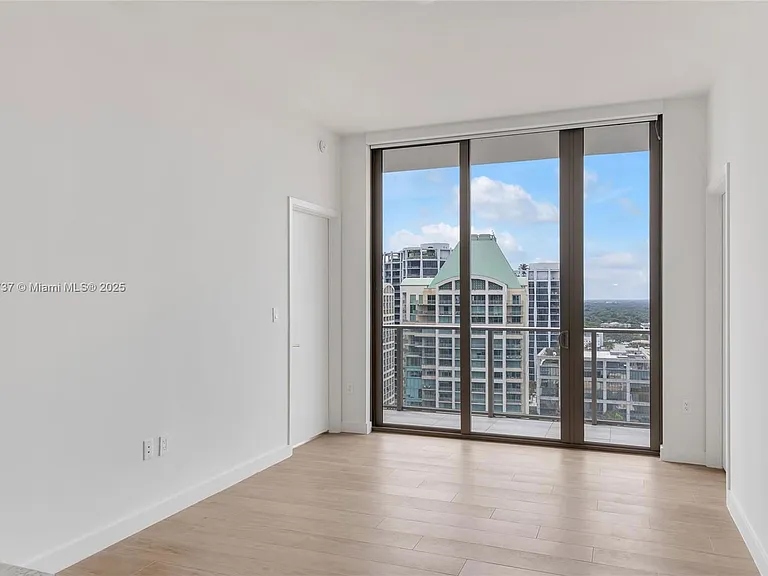 2678 Tigertail Ave #1903 — Photo 2