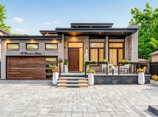 18 Dunsmore Gdns, Toronto, ON M3H3M2