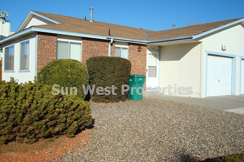 1st image of 1700 E 22nd St