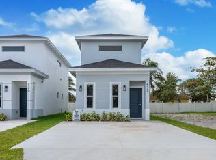 432 NW 13th Ave, Boynton Beach, FL 33435