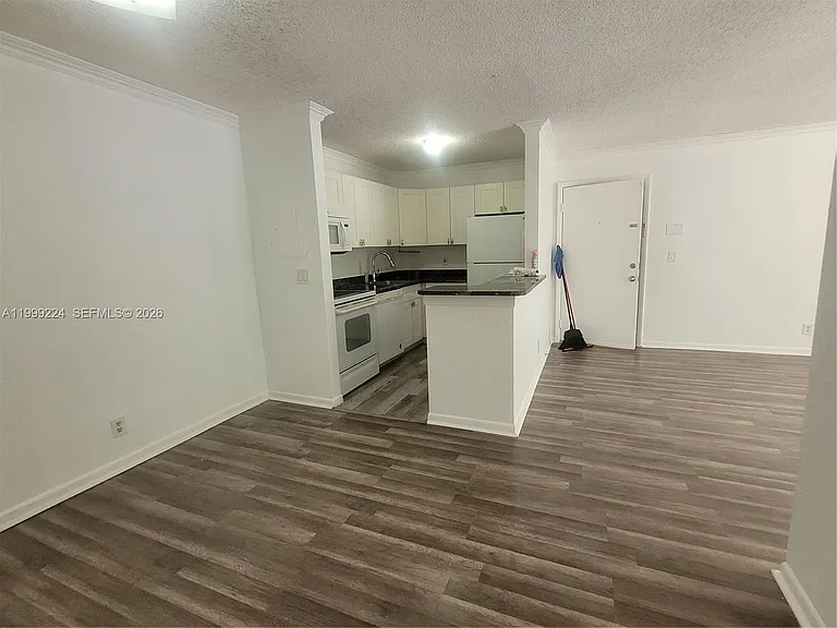 10773 Cleary Blvd #203 — Photo 3
