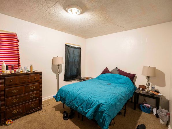 wichita-kansas-443187045 picture