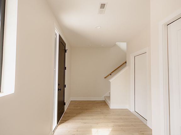 4th image of 638 Fulton St #D1