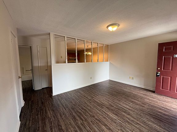3rd image of 605 Adelle St SW APT C
