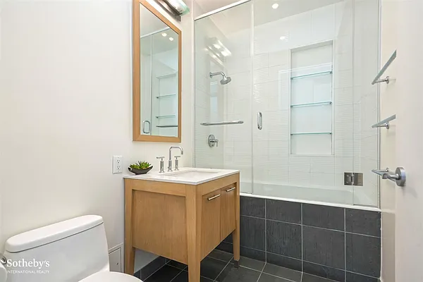 Sold by Sotheby's International Realty | media 9