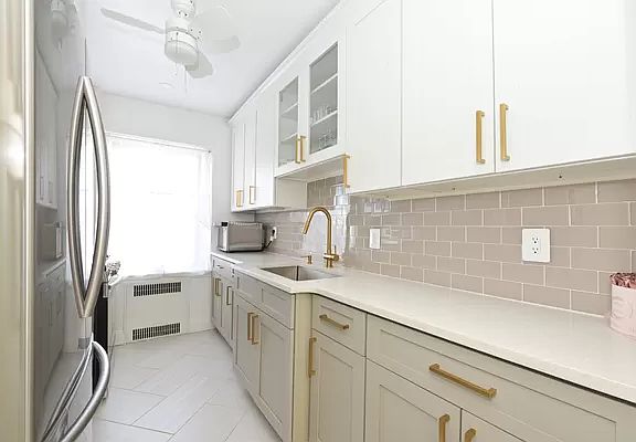 2nd image of 170-40 Highland Ave #206