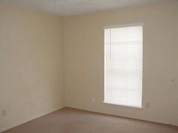 5th image of 112 Capricorn Dr