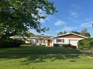 536 Oyster Rd, North Palm Beach, FL 33408
