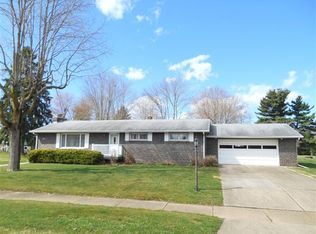 133 N. McKinley St., Wanyesburg, OH 44688