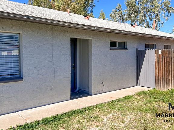 3rd image of 2528 W Belmont Ave APT 2