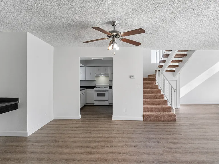 Townhome Villas — Photo 7