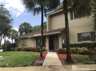 9018 Vineyard Lake Dr, Fort Lauderdale, FL 33324