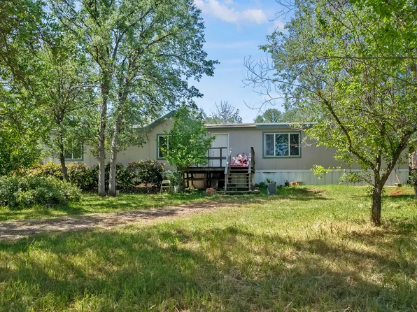 4026 Two Feathers Rd, Cottonwood, CA 96022
