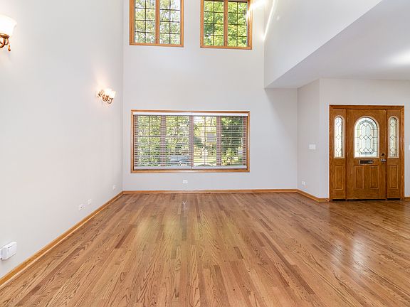 4th image of 8455 Monticello Ave