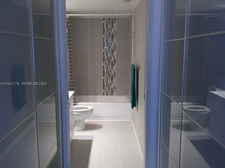 19901 E Country Club Dr #2305 — Photo 9