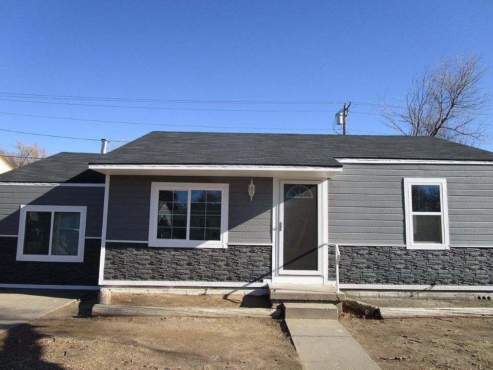 1st image of 416 Magnolia St