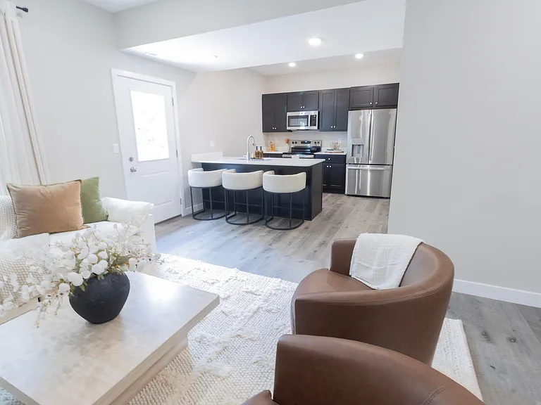 2700 Emery Dr — Photo 13