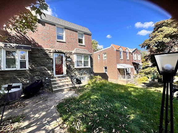 2nd image of 4005 Albermarle Ave