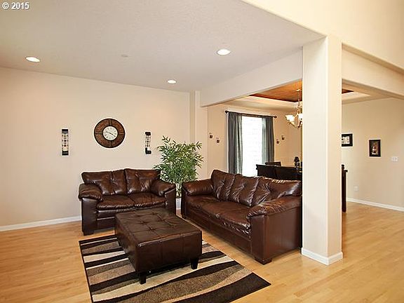 3rd image of 106 NE 153rd St