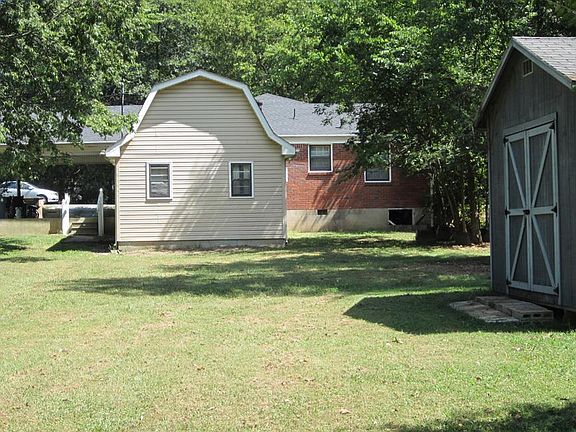 2nd image of 3021 Aldrich Ln