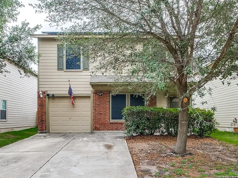 9819 Placid Bay — Photo 2