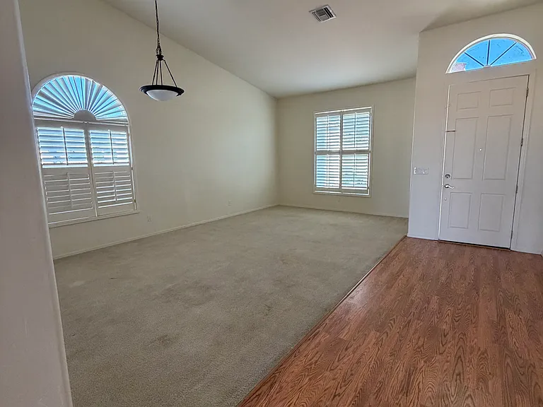 1085 San Tropez Ct — Photo 29