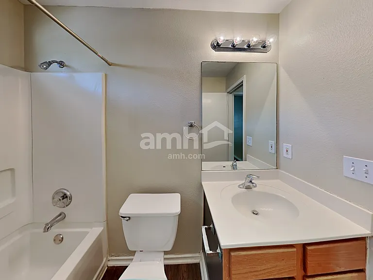 1419 Diamond Blf — Photo 15