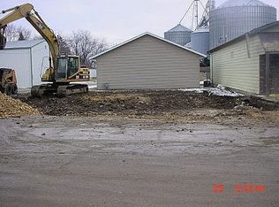 604 Brown Ave, Ashton, IL 61006
