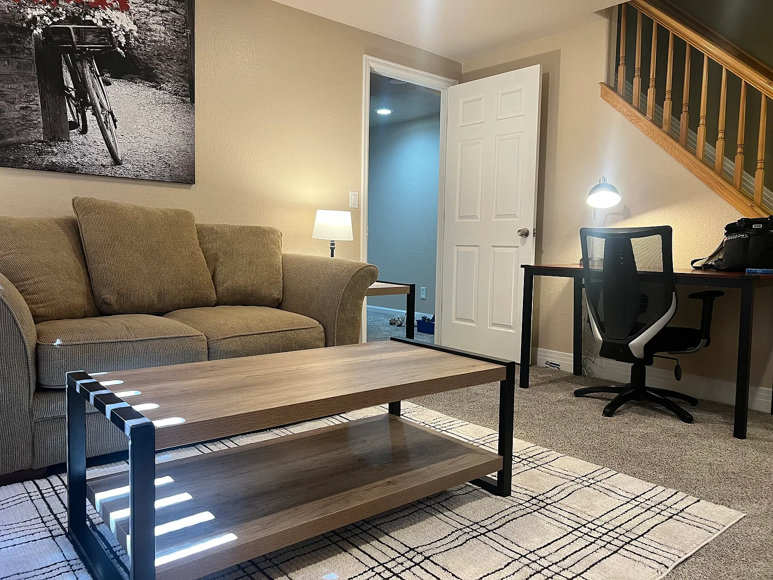 4 bed, 4.5 bath, 3196 sqft, $1,200 — Photo 2