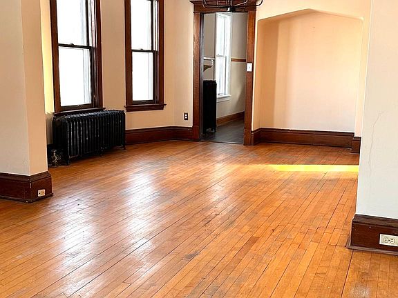 5th image of 3501 Pleasant Ave #1
