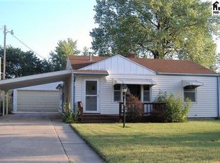 1008 E 9th Ave, Hutchinson, KS 67501