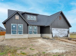 119 Bexar St, Mabank, TX 75147