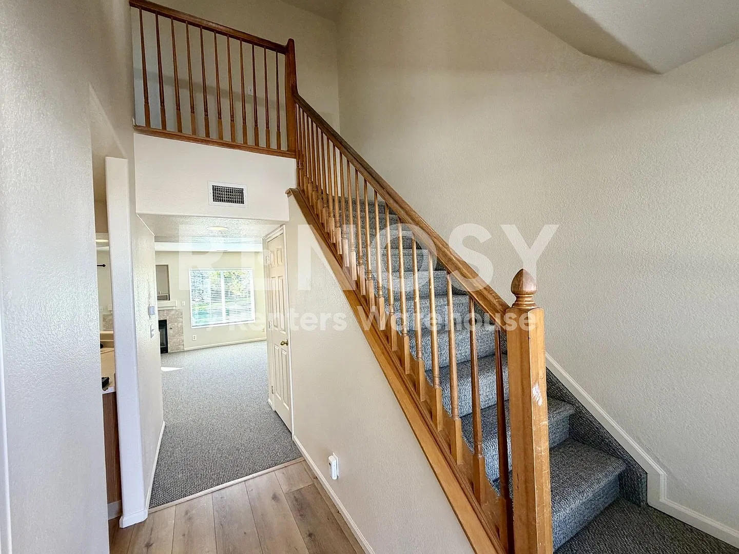 October Lease Incentive / 18786 E 57th Pl Unit B / ideal location! — Photo 2