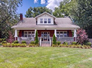 828 Academy Ln, Columbia, TN 38401