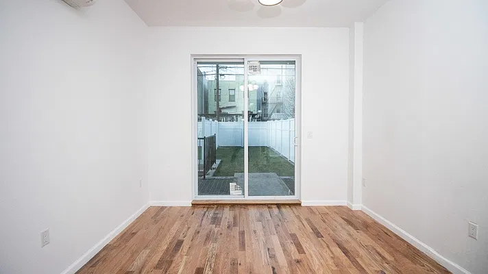 Rented by Terra Magia Inc | media 27