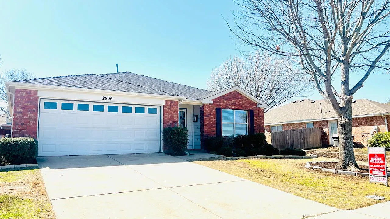 4 bed, 1872 sqft, $2,200 — Photo 1