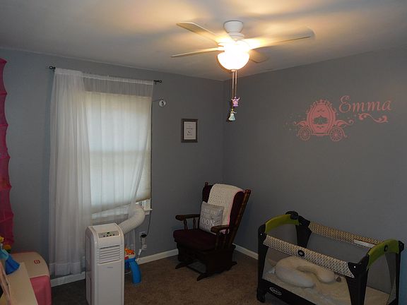 5th image of 4323 Baylor St