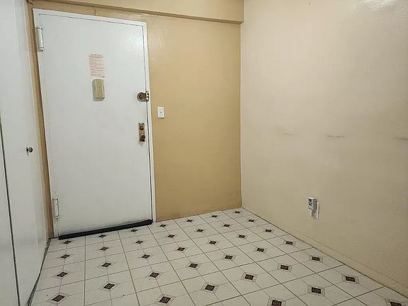 3rd image of 8915 Parsons Blvd APT 2A