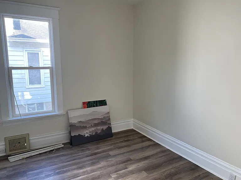 175 W 15th St #1 — Photo 13