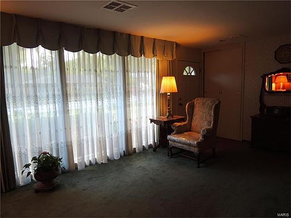 4th image of 1 Bon Price Ln