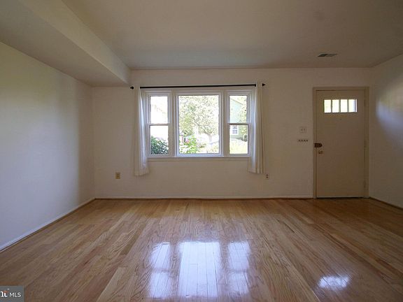 3rd image of 219 E Windsor Ave #A
