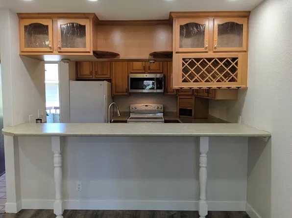 1391 Monument Blvd, Concord, CA 94520