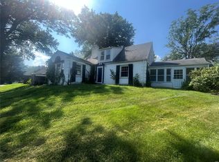 24 Green Acres Rd, Saint Louis, MO 63137