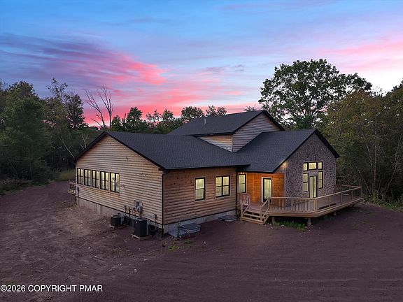 2nd image of 137 Conti Ln