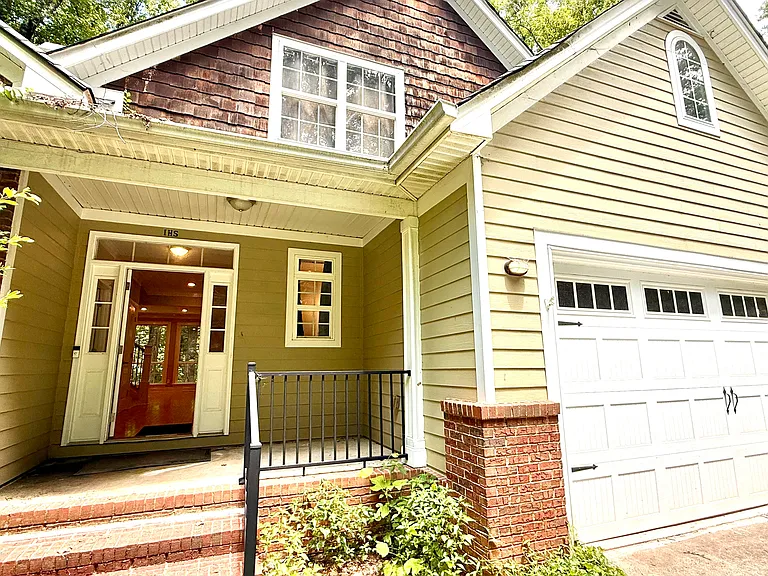 2041 English Ln — Photo 3