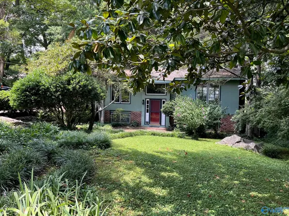 620 Hillmont St NW, Huntsville, AL 35816