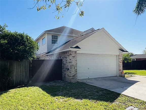 2nd image of 3404 San Fabian St